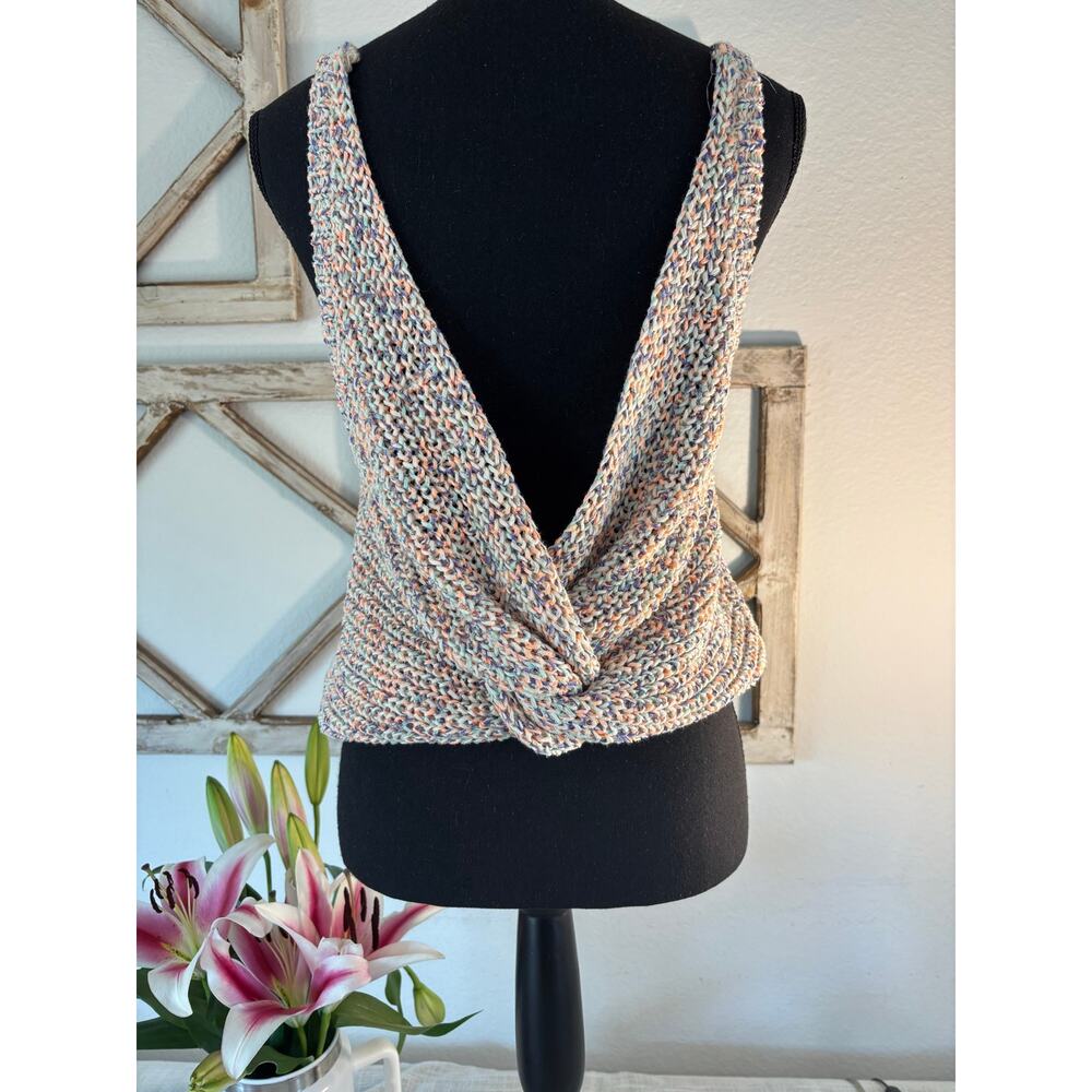 JUN & IVY Sz S Open Knit Sleeveless Top Multicolored Space-Dye Vneck Twist Back